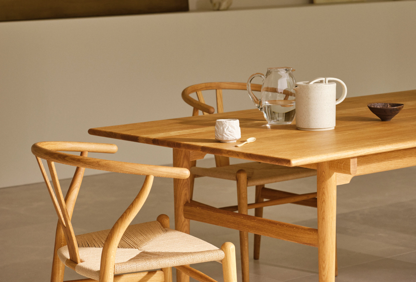 コリンシアン オランダ代表＋シーフォ＋シェフチェンコ12体セット Tadaima ダイニングセット F｜THE CONRAN SHOP | THE CONRAN SHOP